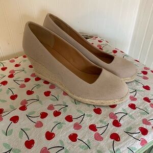 Women's Beige Wedge Shoes